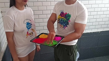 Холи Специальный Холи с лучшей подругой Саарой и трахает ее в хорошем смысле