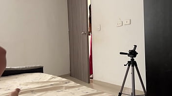 Сводный брат, если ты одолжишь мне свой мотоцикл, чтобы поехать в колледж, я разрешу тебе меня трахнуть.