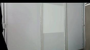 Я ПРИХОДЮ ДОМОЙ И ПРОШУ СВОЕГО ДРУГА ИЗ ШКОЛЫ СДЕЛАТЬ МНЕ МАССАЖ. МЫ КОНЧАЕМ, ТРАХАЕМСЯ ОЧЕНЬ ХОРОШО, КАКАЯ ХОРОШАЯ КИСКА - ДОМАШНЕЕ ПОРНО