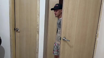 ЖЕСТКИЙ СЕКС В НОМЕРЕ ОТЕЛЯ, ГДЕ Я ОСТАНОВИЛСЯ СО СВОДНОЙ СЕСТРОЙ, КОГДА МЫ ОТПРАВИЛИСЬ НА ЭКСКУРСИЮ. БОЛЬШАЯ СУКА СЪЕСТ МОЙ БОЛЬШОЙ ЧЛЕН