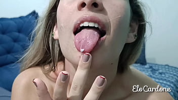 Моя непослушная маленькая киска не может выдержать, не сев на член этого пожирателя, возбуждение настолько велико, что я даже подставляю ему свою задницу - Часть 2/2 - ЗАВЕРШЕНО НА КРАСНОМ