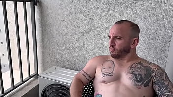 Муж моей кузины не может с этим справиться, но ничего, я справлюсь с этой красоткой.