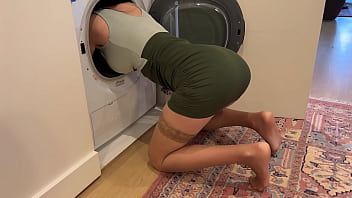 Stepson fucks stepmom while she's stuck in the washing machine