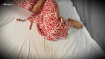 Невестка была дома одна, и тогда я вошел в комнату.